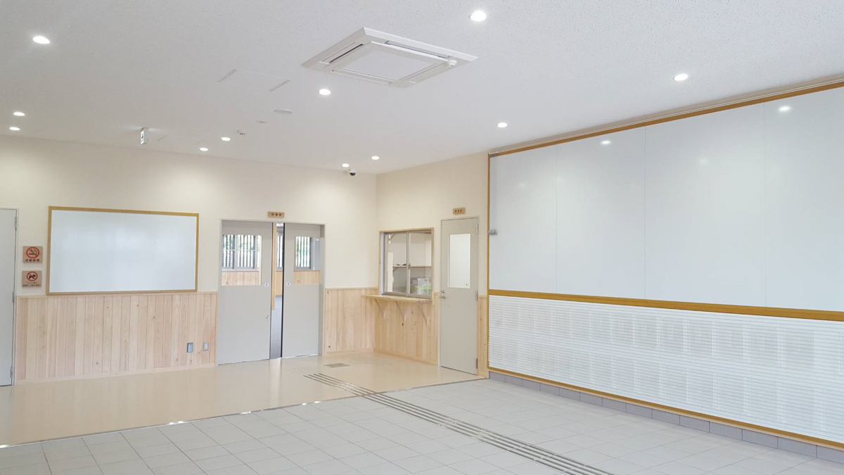 白根生涯学習センター・白根桃源図書館