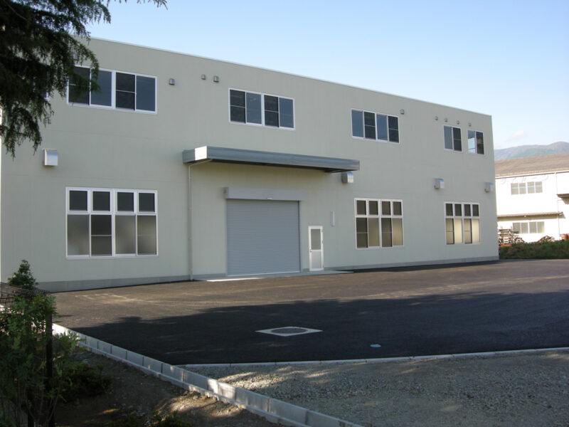 （株）トライヤーン山梨工場