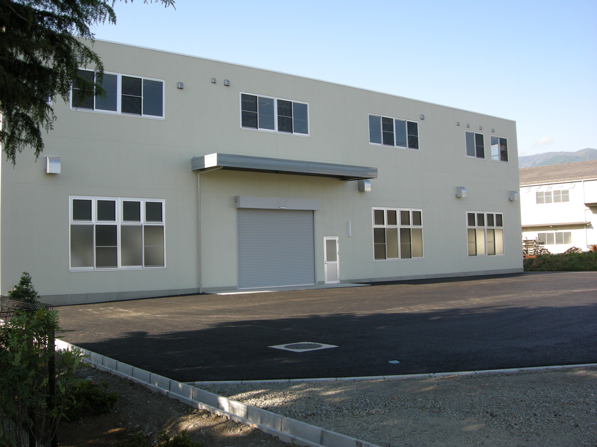 （株）トライヤーン山梨工場