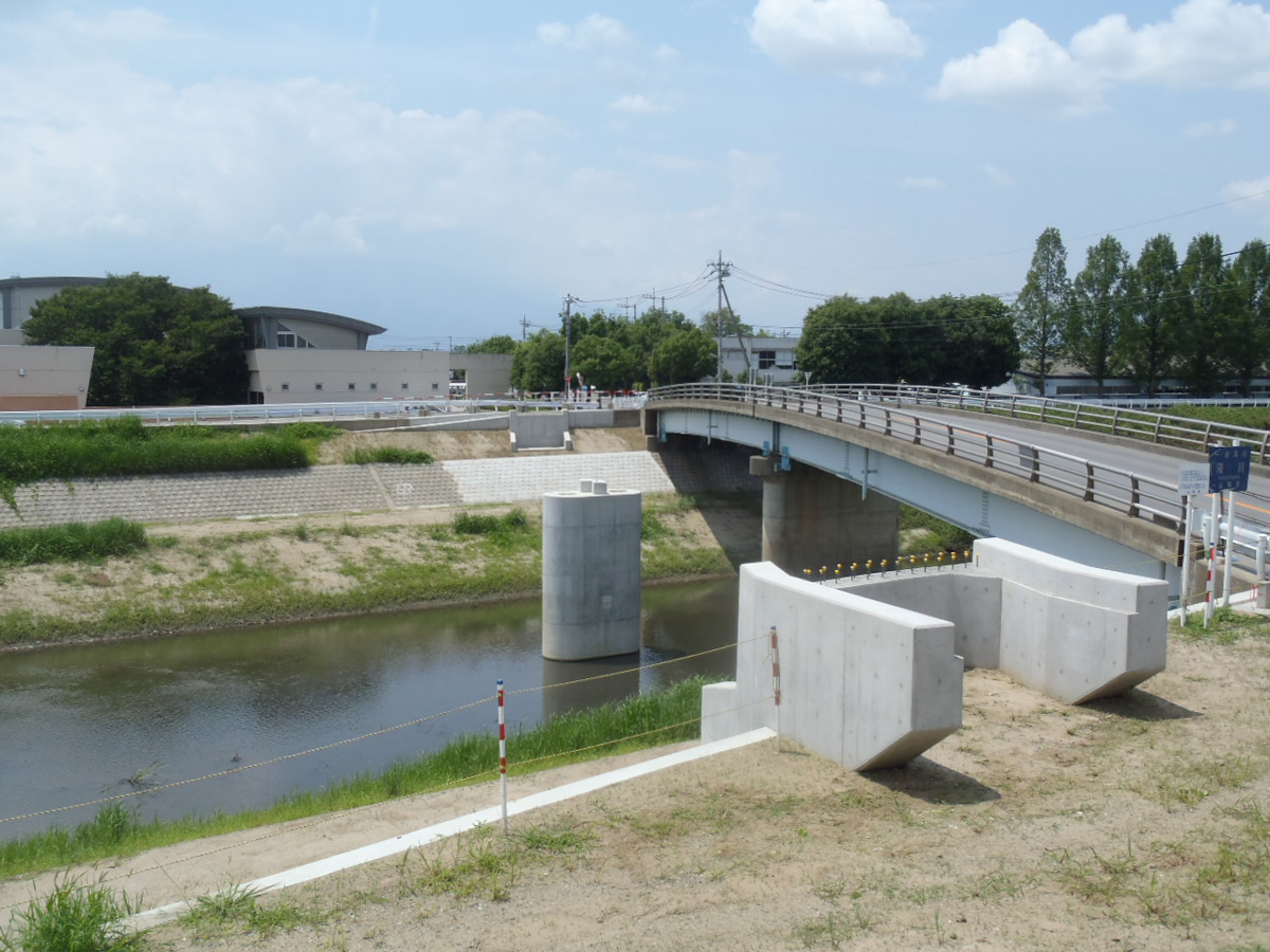橋梁下部工事（市道新油川橋線歩道橋）