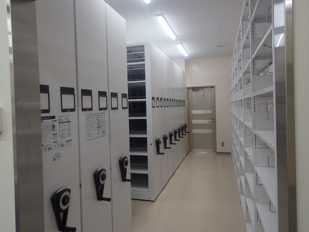 白根生涯学習センター・白根桃源図書館