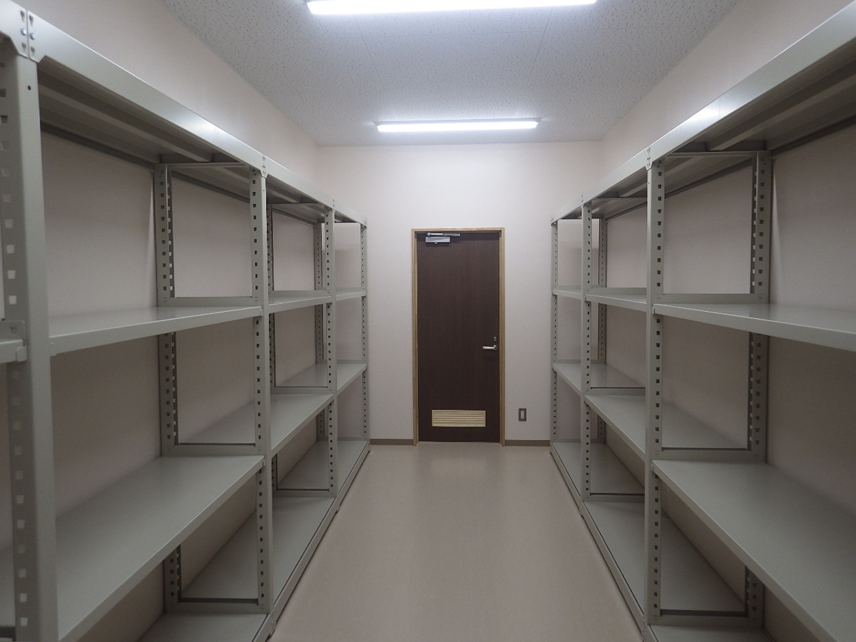 白根生涯学習センター・白根桃源図書館