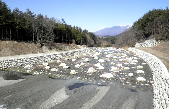 H27年石空川中流護岸工工事