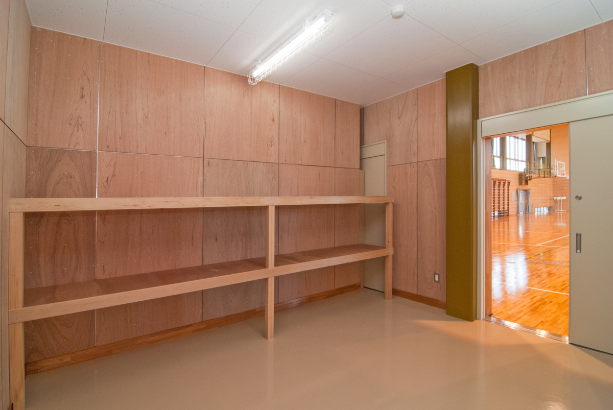 甲府市立大里小学校屋内運動場