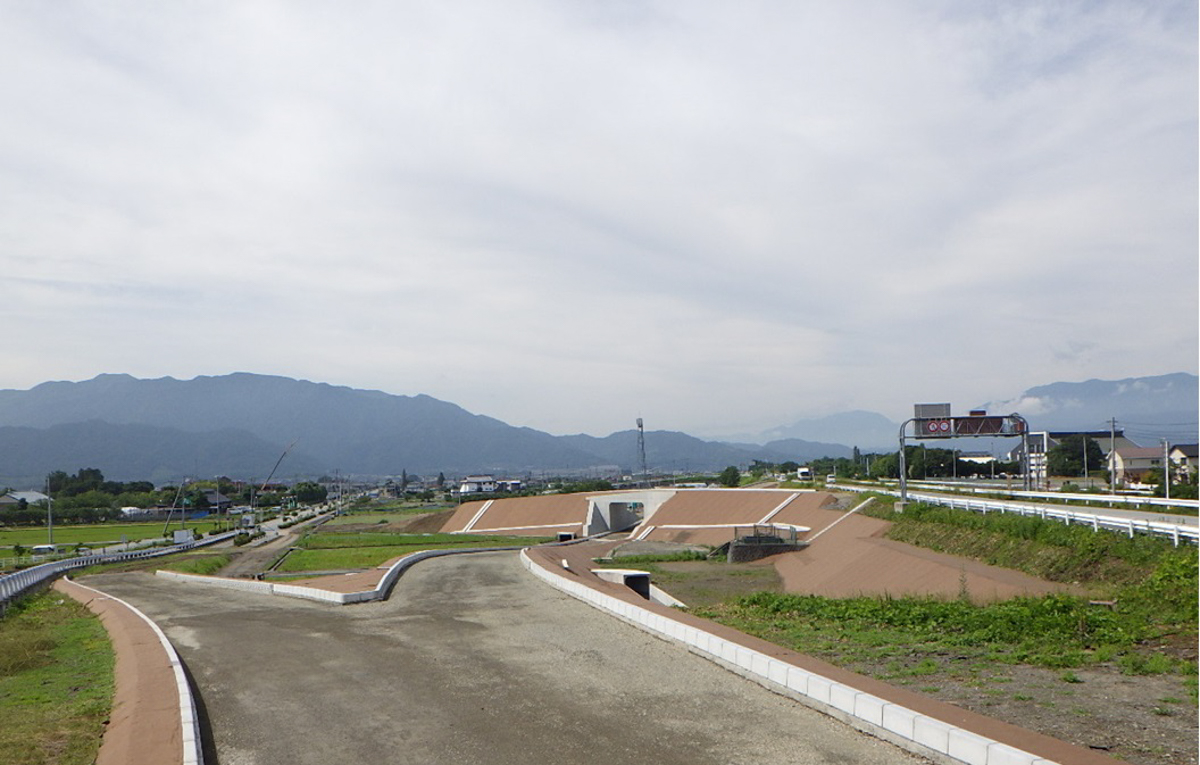 （主）甲府市川三郷線（田富西ランプ交差点）道路改良工事