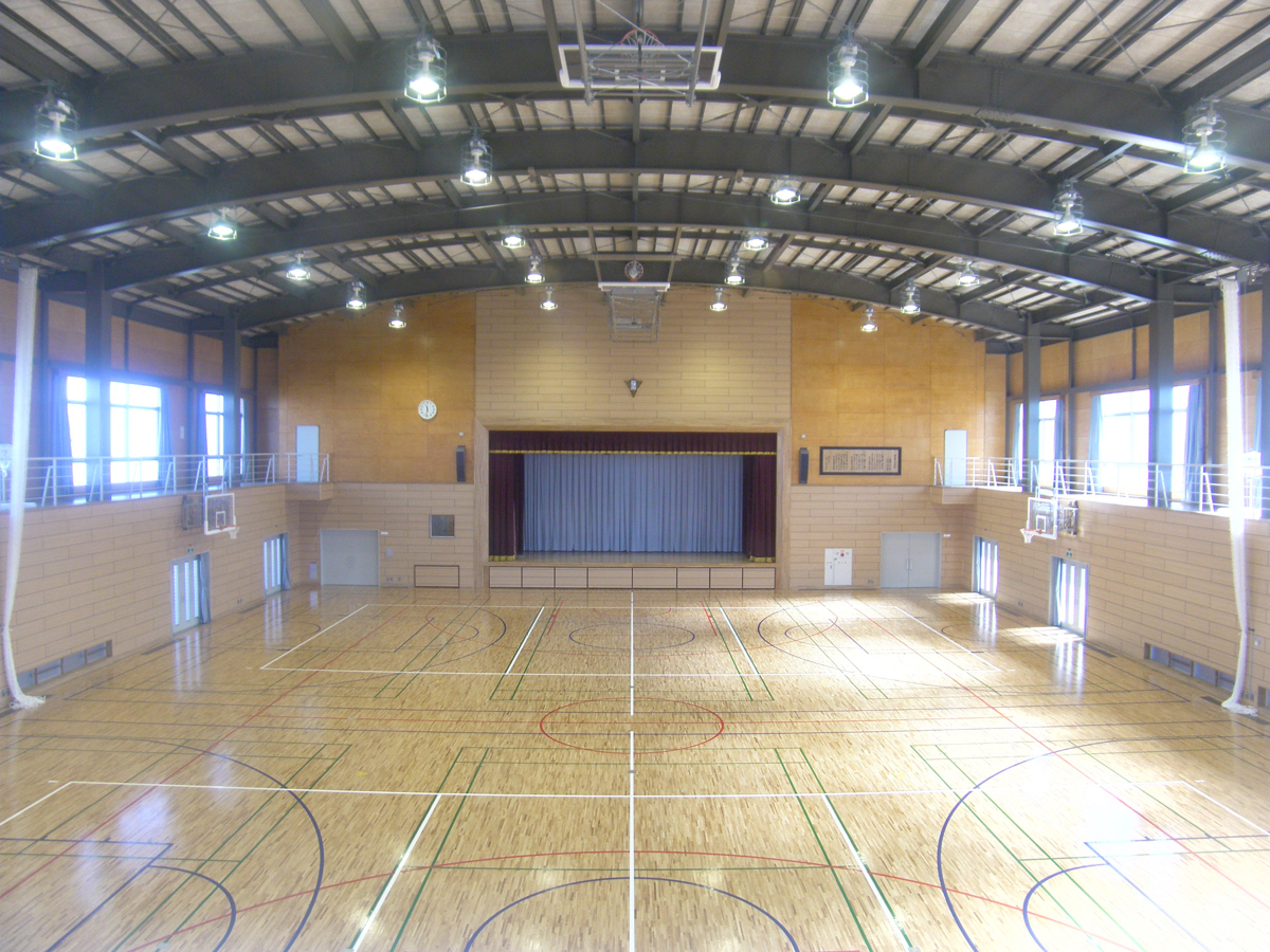 甲府市立笛南中学校校舎・ 屋内運動場