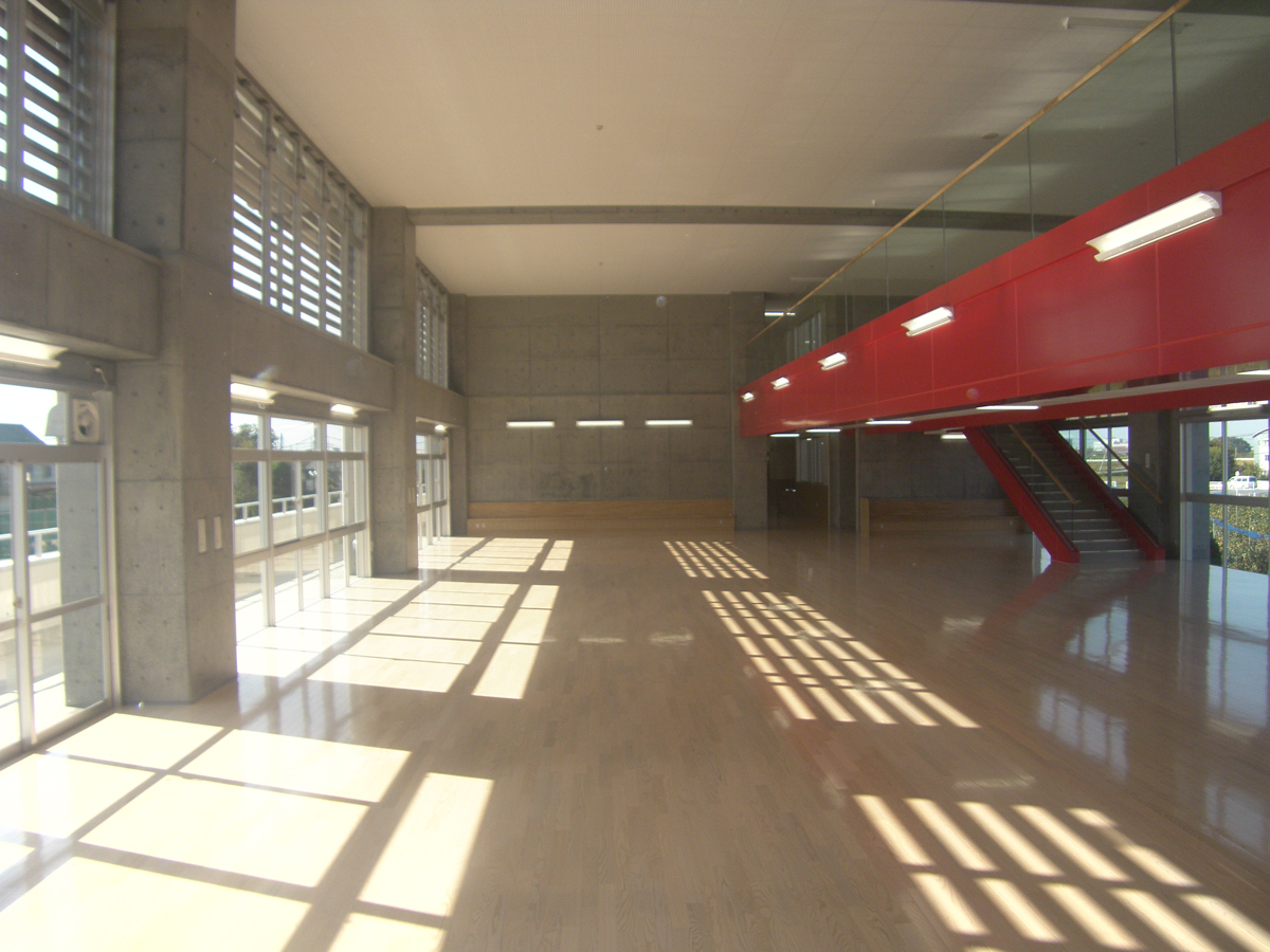 甲府市立笛南中学校校舎・ 屋内運動場