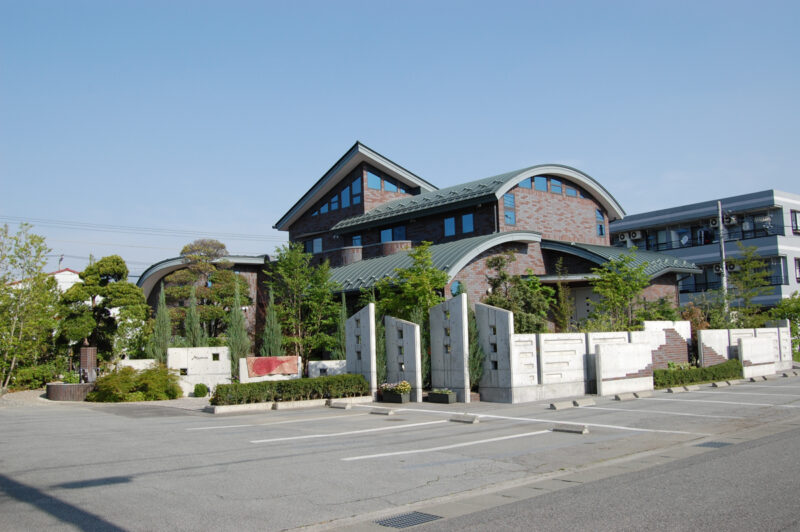 M邸（アーチ形屋根･レンガ壁の家）