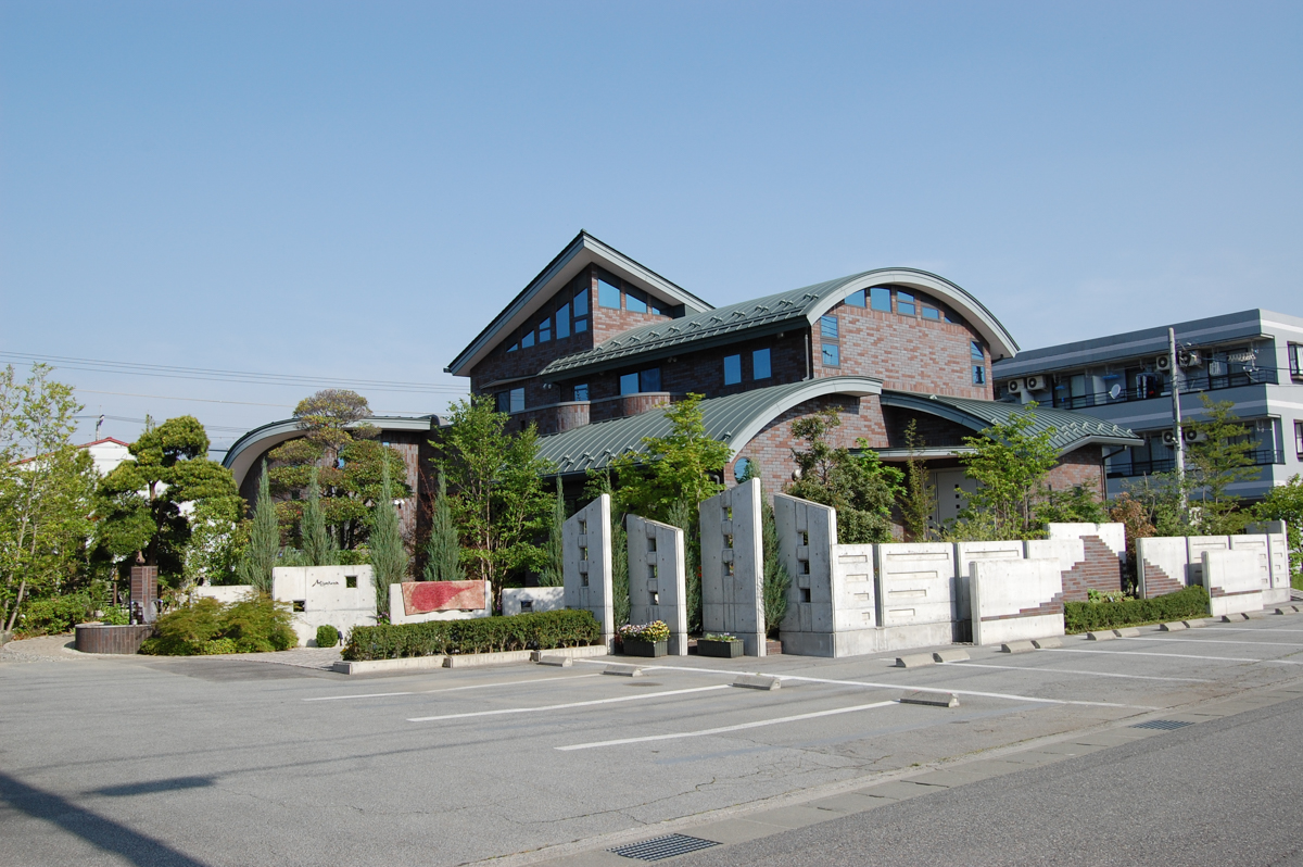 M邸（アーチ形屋根･レンガ壁の家）