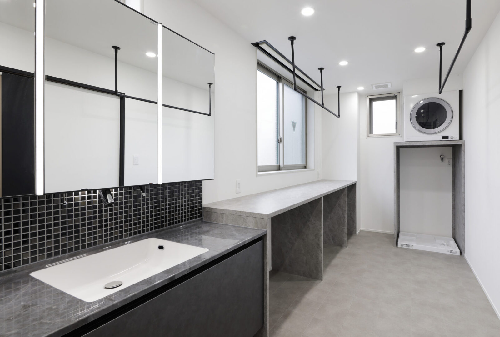 （株）峡南堂印刷所