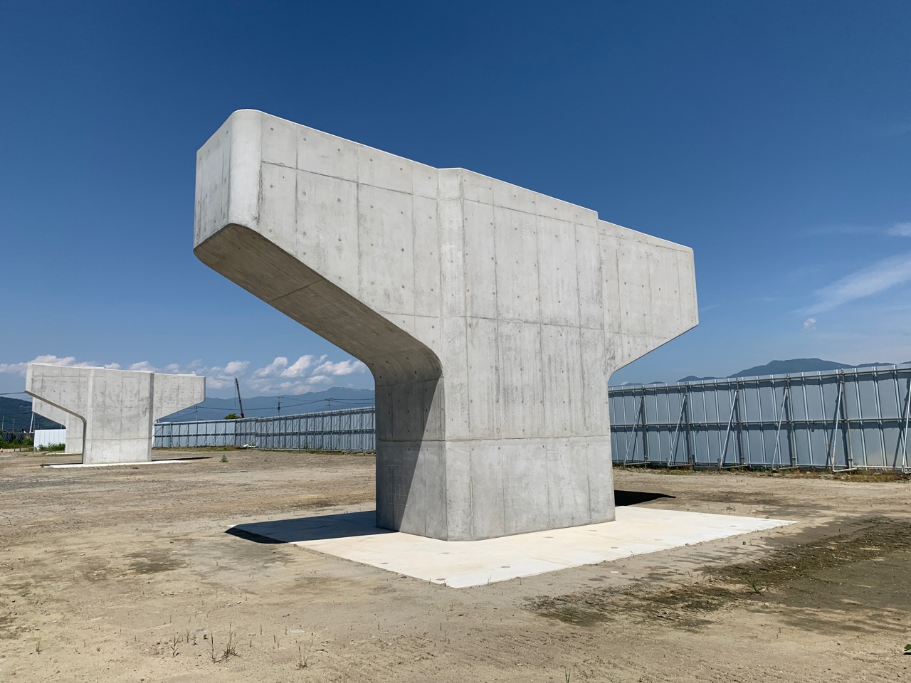 国道140号（新山梨環状道路東部区間）落合1・3号橋下部工事