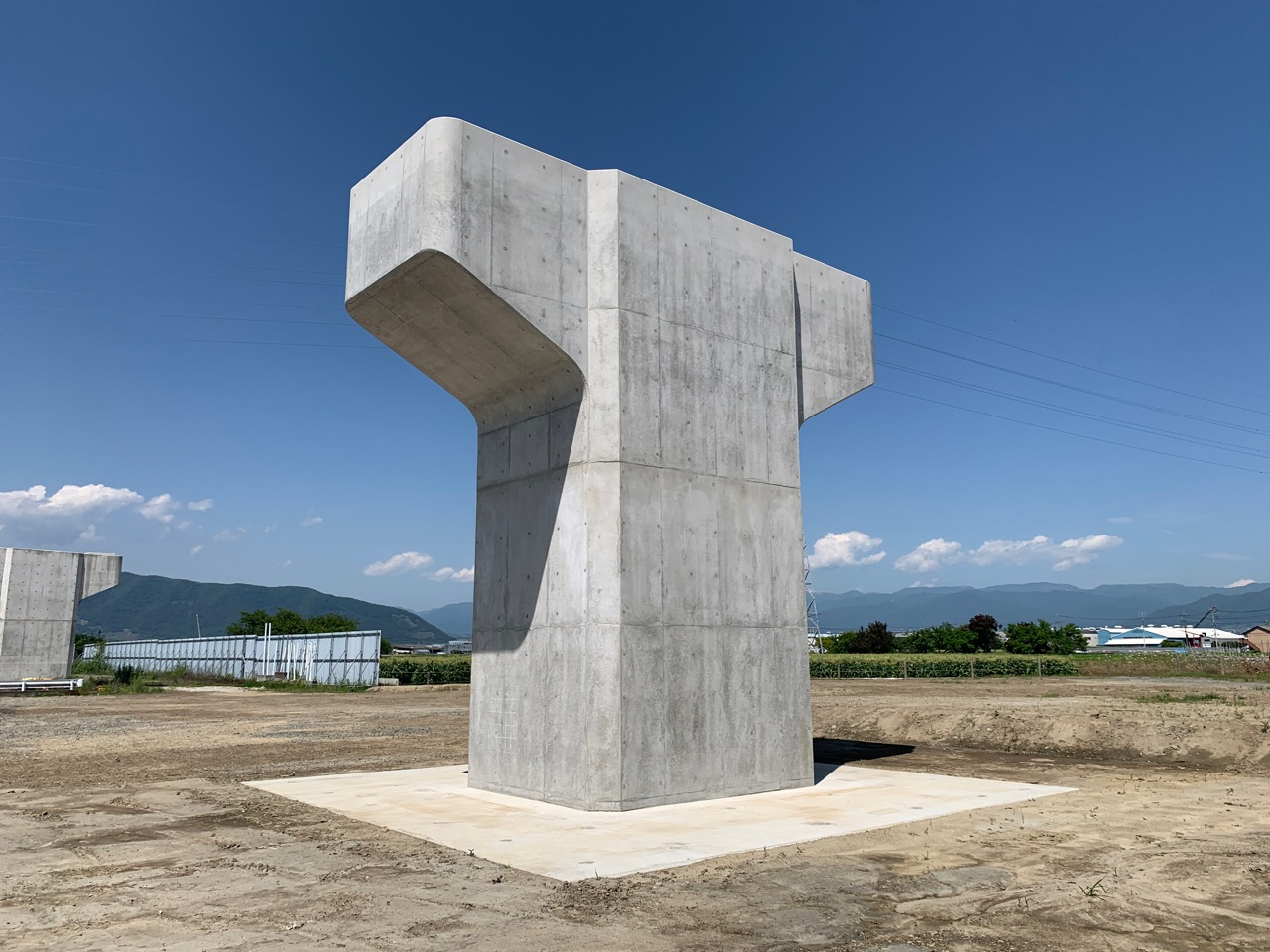 国道140号（新山梨環状道路東部区間）落合1・3号橋下部工事